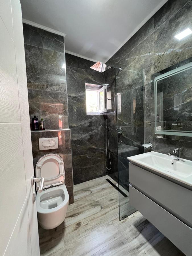 Apartment Chestnut Yard Tirana